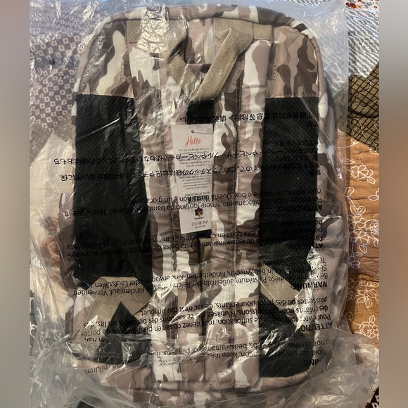 NWT New Lug Roadster Camo Taupe brown backpack - Picture 2 of 3